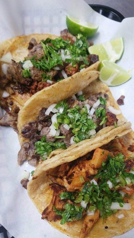 Village Pizza | restaurant | 616 University Ave, Madison, WI 53715, USA | 6082855956 OR +1 608-285-5956