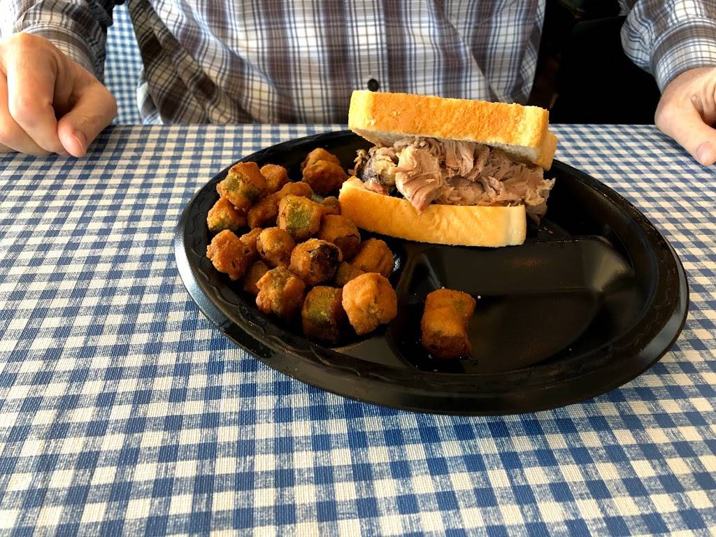 Pig-N-Chik BBQ | restaurant | 4920 Roswell Rd NE, Atlanta, GA 30342, USA | 4042556368 OR +1 404-255-6368