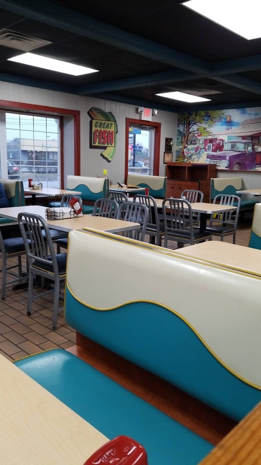 Long John Silvers | restaurant | 218 Lincoln Hwy, Fairview Heights, IL 62208, USA | 6186328074 OR +1 618-632-8074