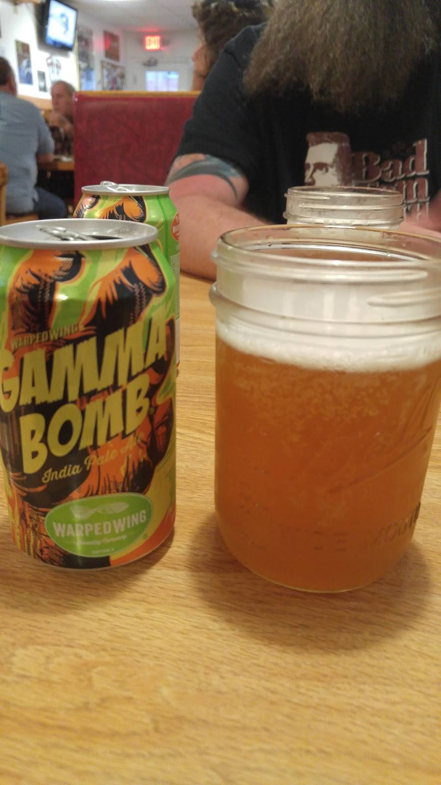 Slims Neighborhood Bar & Grille | restaurant | 13 East Main St, Spring Valley, OH 45370, USA | 9378629999 OR +1 937-862-9999