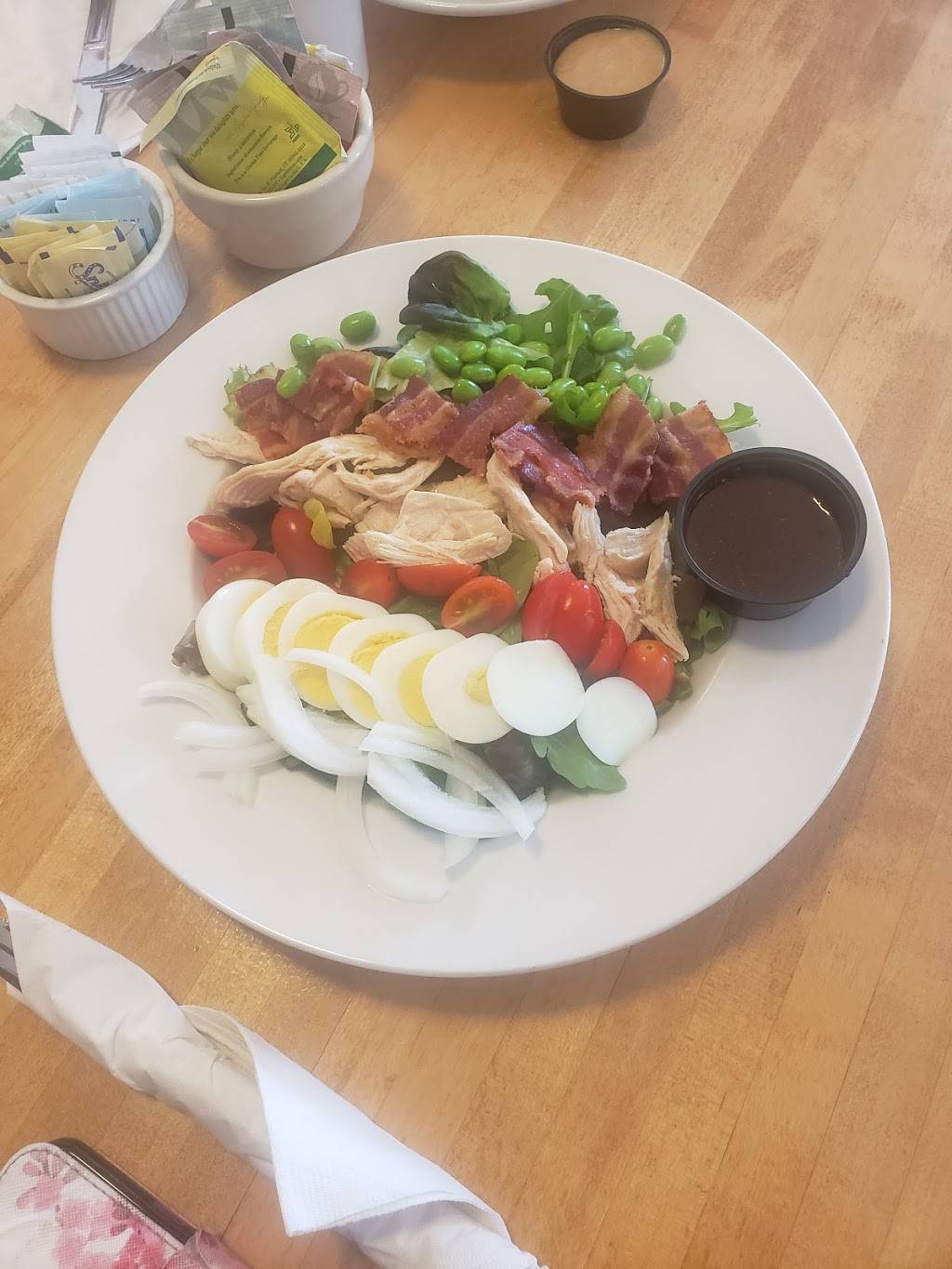 Backstrap Bar and Grill | restaurant | 133-163 ME-16, Stratton, ME 04982, USA | 2072460102 OR +1 207-246-0102