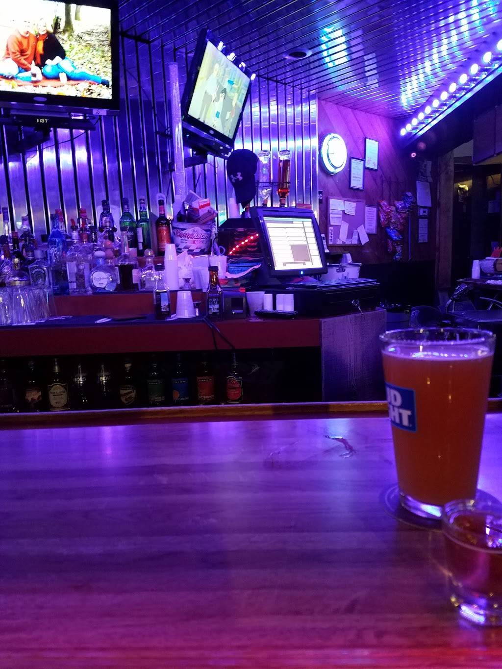 Pheasant Bar and Grill | night club | 13909 S Plaza, Omaha, NE 68137, USA | 4028953311 OR +1 402-895-3311