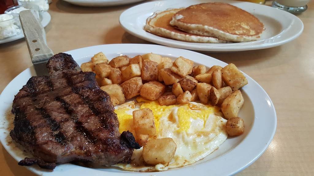 Jimmys Family Restaurant | restaurant | 9635 Mission Gorge Rd, Santee, CA 92071, USA | 6194488994 OR +1 619-448-8994