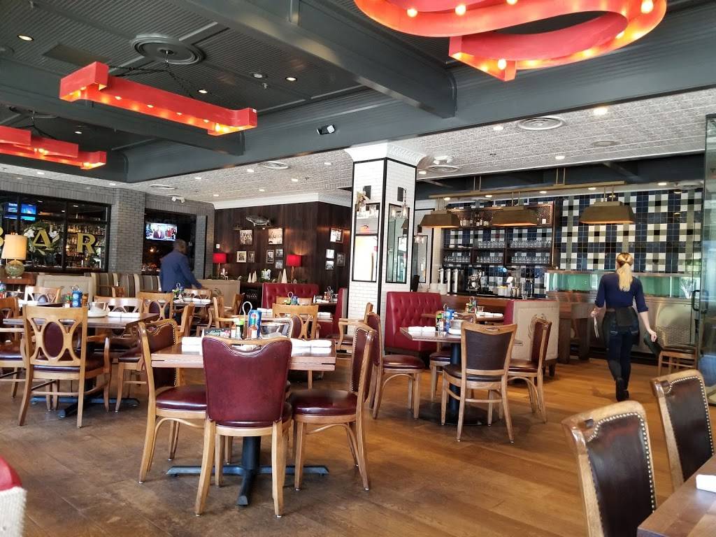 Kings Fish House | restaurant | 100 W Broadway, Long Beach, CA 90802, USA | 5624327463 OR +1 562-432-7463