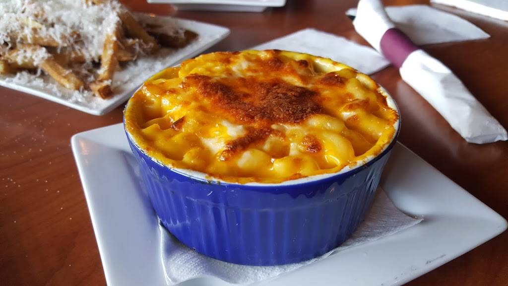 The Coach Sports Grille | restaurant | 26685 Dequindre Rd, Madison Heights, MI 48071, USA | 2483984411 OR +1 248-398-4411