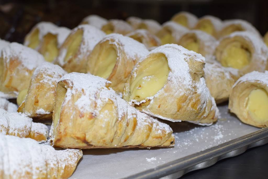 Panaderia Morelos | bakery | 2439 East Cesar E Chavez Avenue, Los Angeles, CA 90033, USA | 3236965186 OR +1 323-696-5186