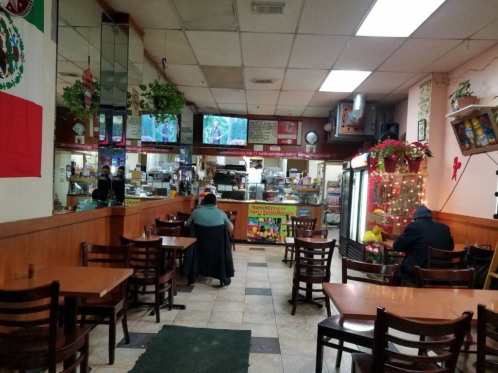 Victorias Pizza | meal takeaway | 111-17 Roosevelt Ave, Flushing, NY 11368, USA | 7188038408 OR +1 718-803-8408