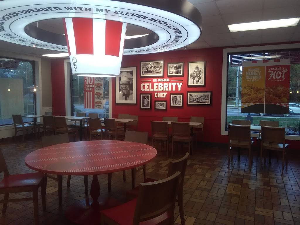 KFC | restaurant | 2150 Barnett Shoals Rd, Athens, GA 30605, USA | 7065494371 OR +1 706-549-4371