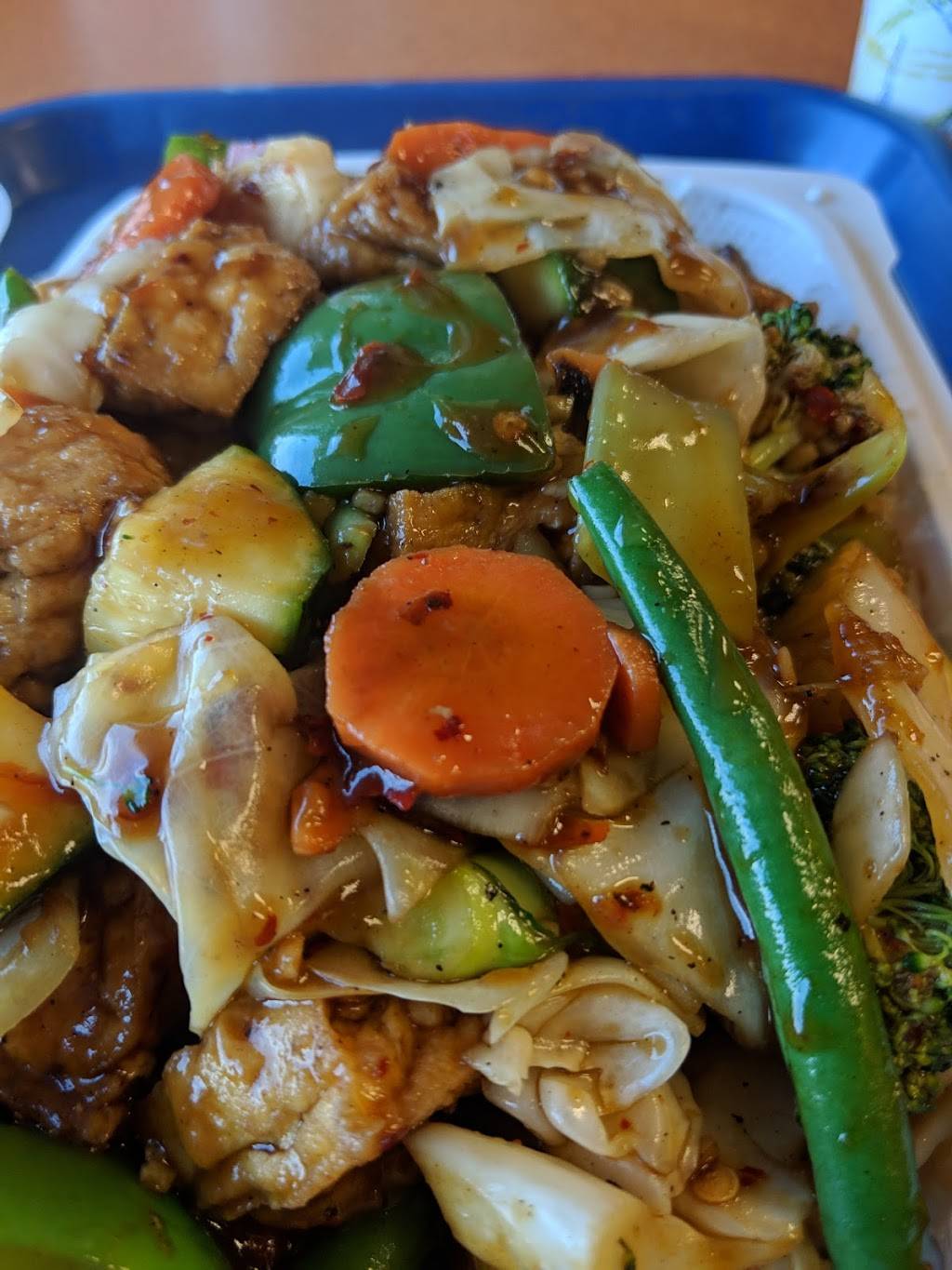 Magic Dragon | restaurant | 1827 15th Ave W #A10, Seattle, WA 98119, USA | 2062847470 OR +1 206-284-7470