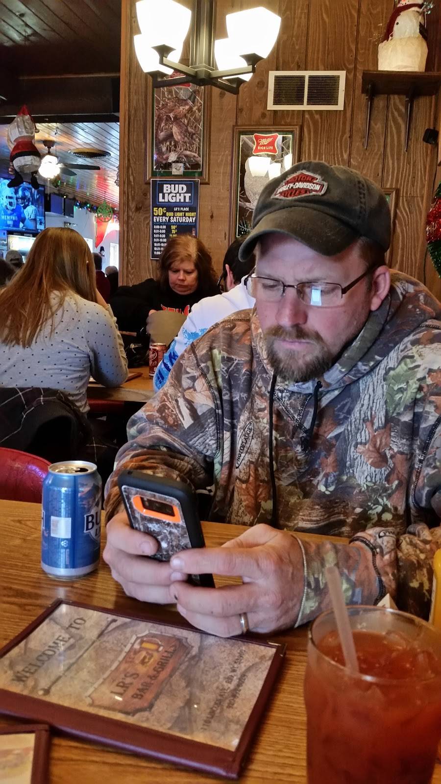 L Rs Place | restaurant | 116 Lincoln Ave, Rio, WI 53960, USA | 9209926029 OR +1 920-992-6029