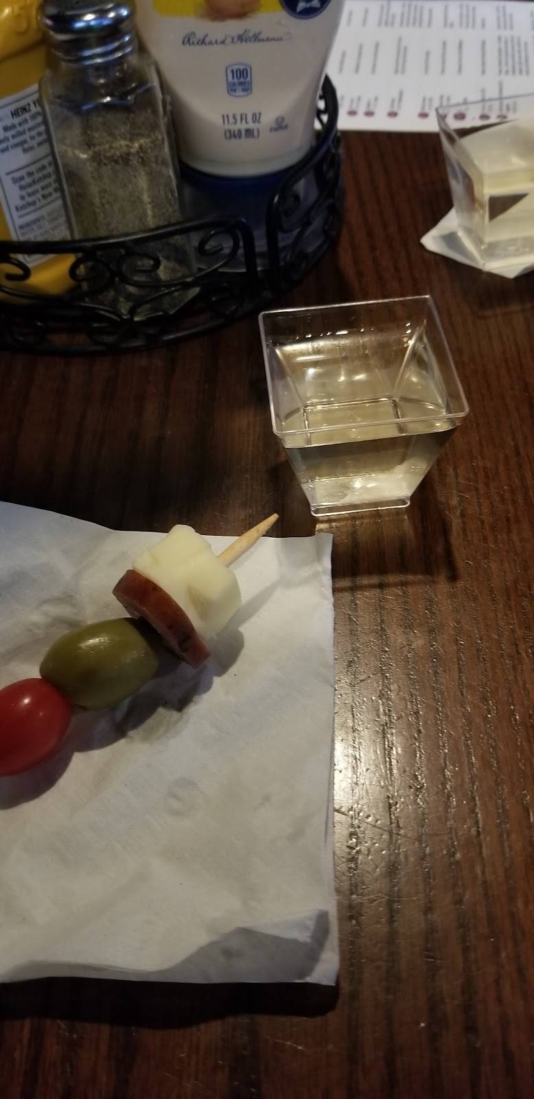 The Inn Place Bar and Grill | night club | 917 N Main St, Royal Oak, MI 48067, USA | 2485476051 OR +1 248-547-6051