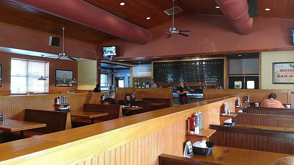 Sonnys BBQ | restaurant | 25 Cypress Edge Dr, Palm Coast, FL 32164, USA | 3864465700 OR +1 386-446-5700
