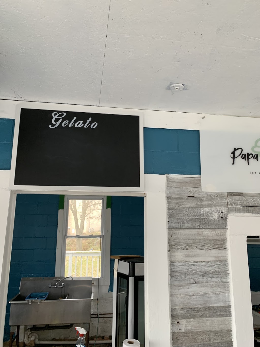 Papa Gelateria | cafe | 318 Highland Ave, New Castle, PA 16101, USA | 4125299818 OR +1 412-529-9818