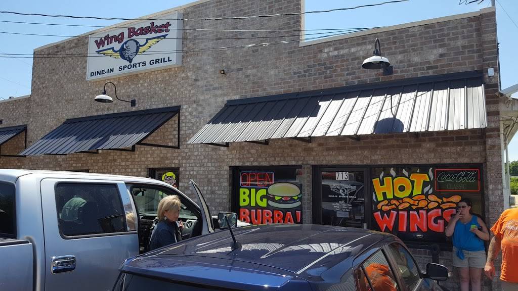 Wing Basket | restaurant | 713 N Main St, Covington, TN 38019, USA | 9014766117 OR +1 901-476-6117