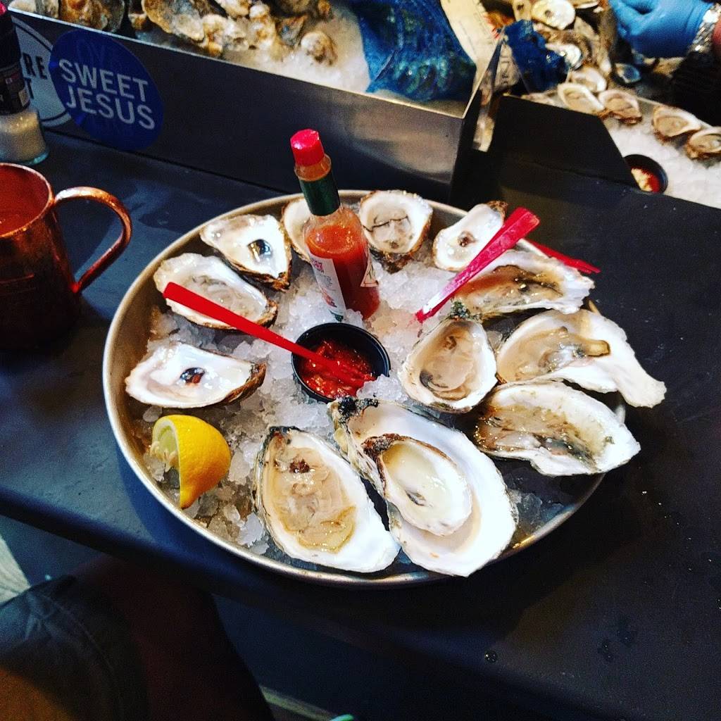Ryleighs Oyster | restaurant | 36 E Cross St, Baltimore, MD 21230, USA | 4105392093 OR +1 410-539-2093