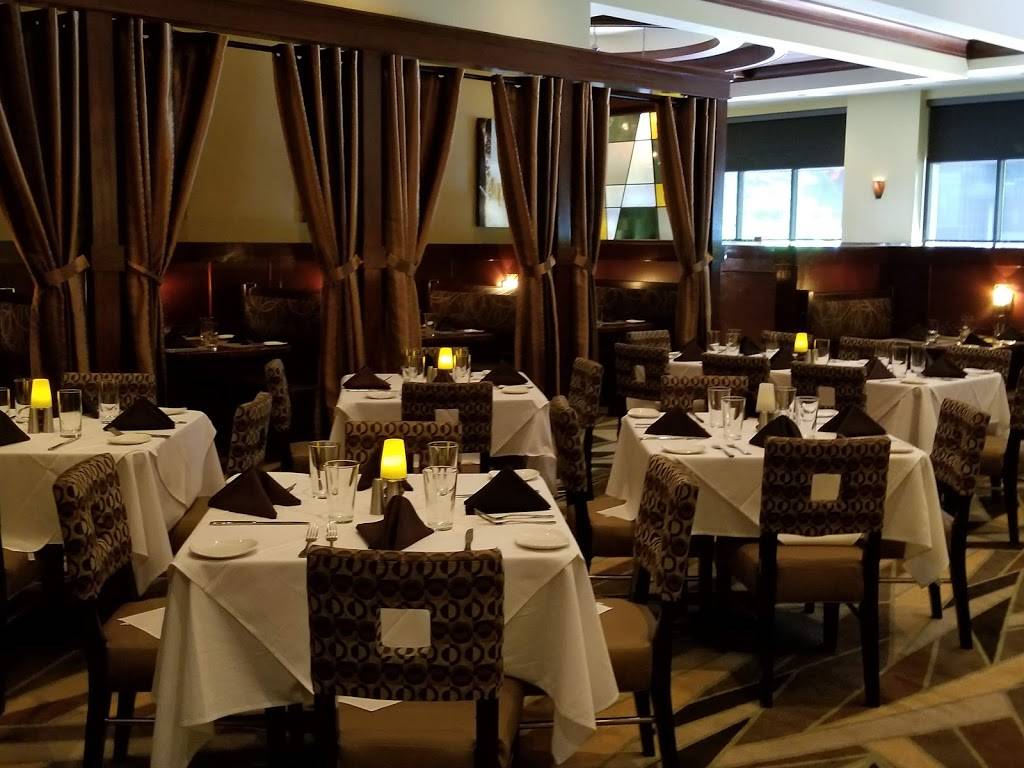 McCormick & Schmicks Seafood & Steaks | restaurant | 110 N Illinois St, Indianapolis, IN 46204, USA | 3176319500 OR +1 317-631-9500