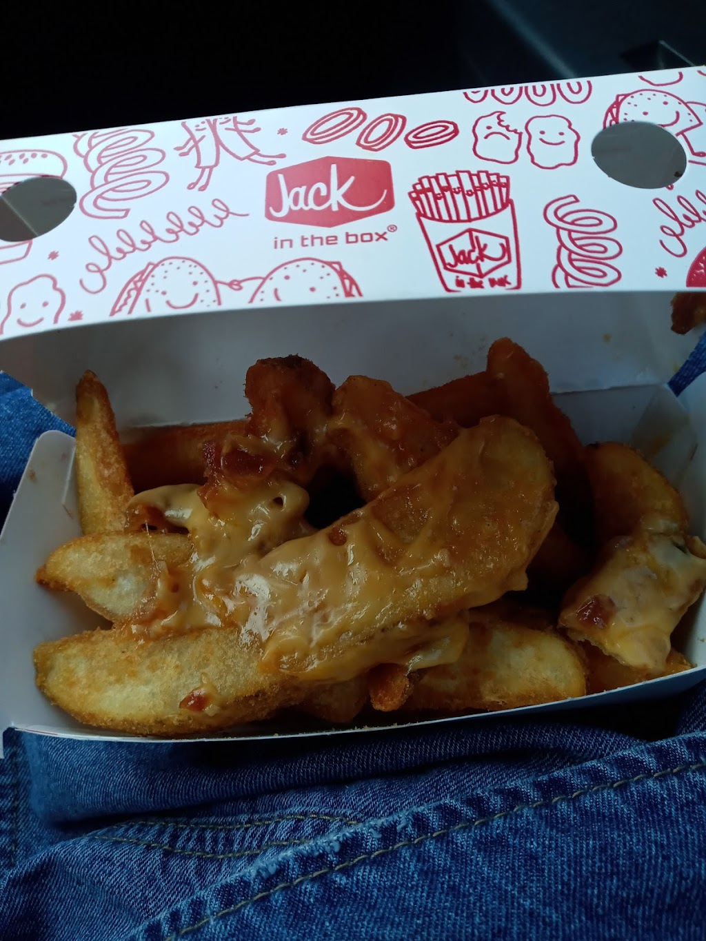 Jack in the Box | restaurant | 100 W South Hill Rd, Sunnyside, WA 98944, USA | 5098373644 OR +1 509-837-3644