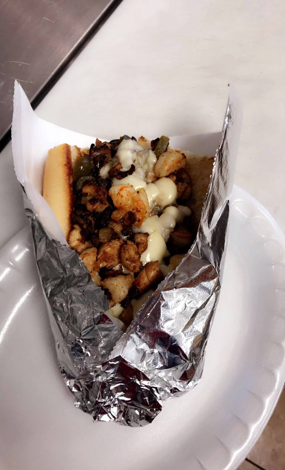 Philly Steak & Gyro | restaurant | 6766 W Glendale Ave #115, Glendale, AZ 85303, USA | 6239393358 OR +1 623-939-3358