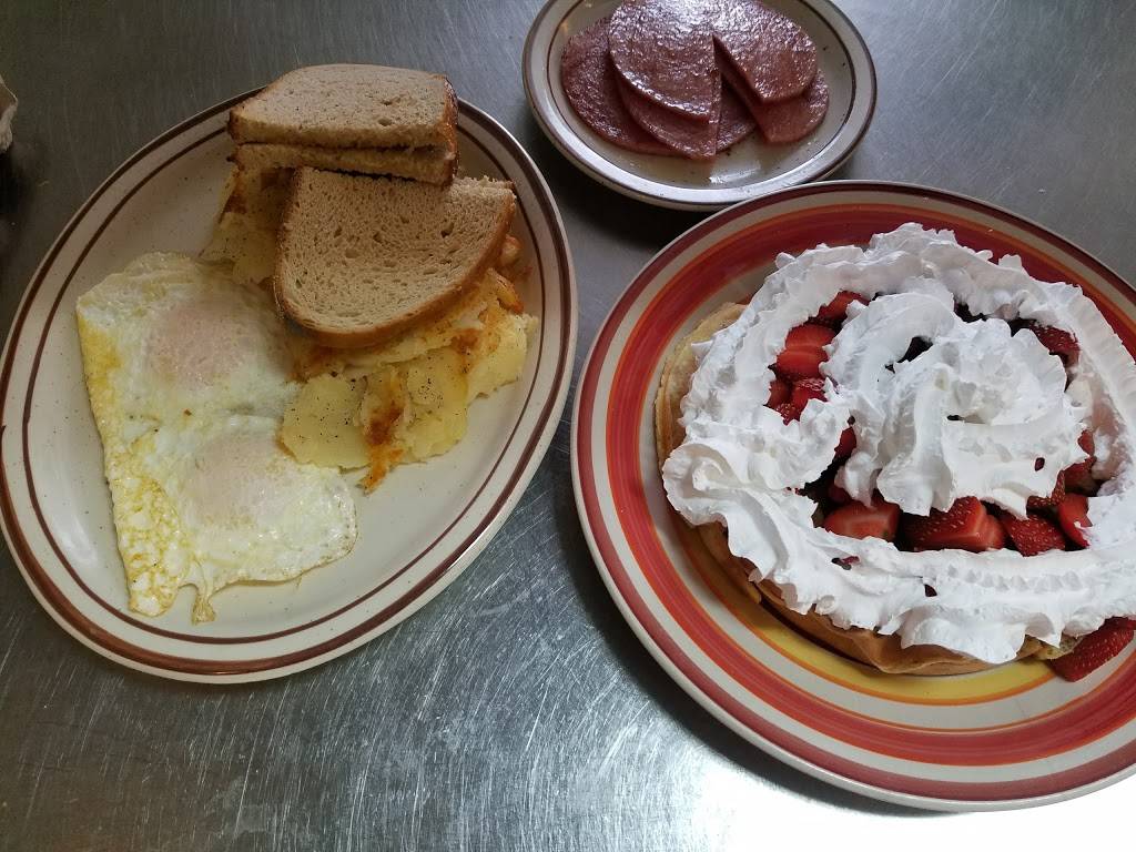 Broadway. Diner | restaurant | 2 E Main St, Middletown, DE 19709, USA | 3024641065 OR +1 302-464-1065