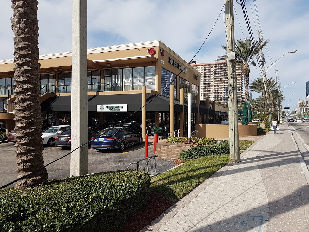 Starbucks | cafe | 17100 Collins Ave #101, Sunny Isles Beach, FL 33160, USA | 3059408812 OR +1 305-940-8812