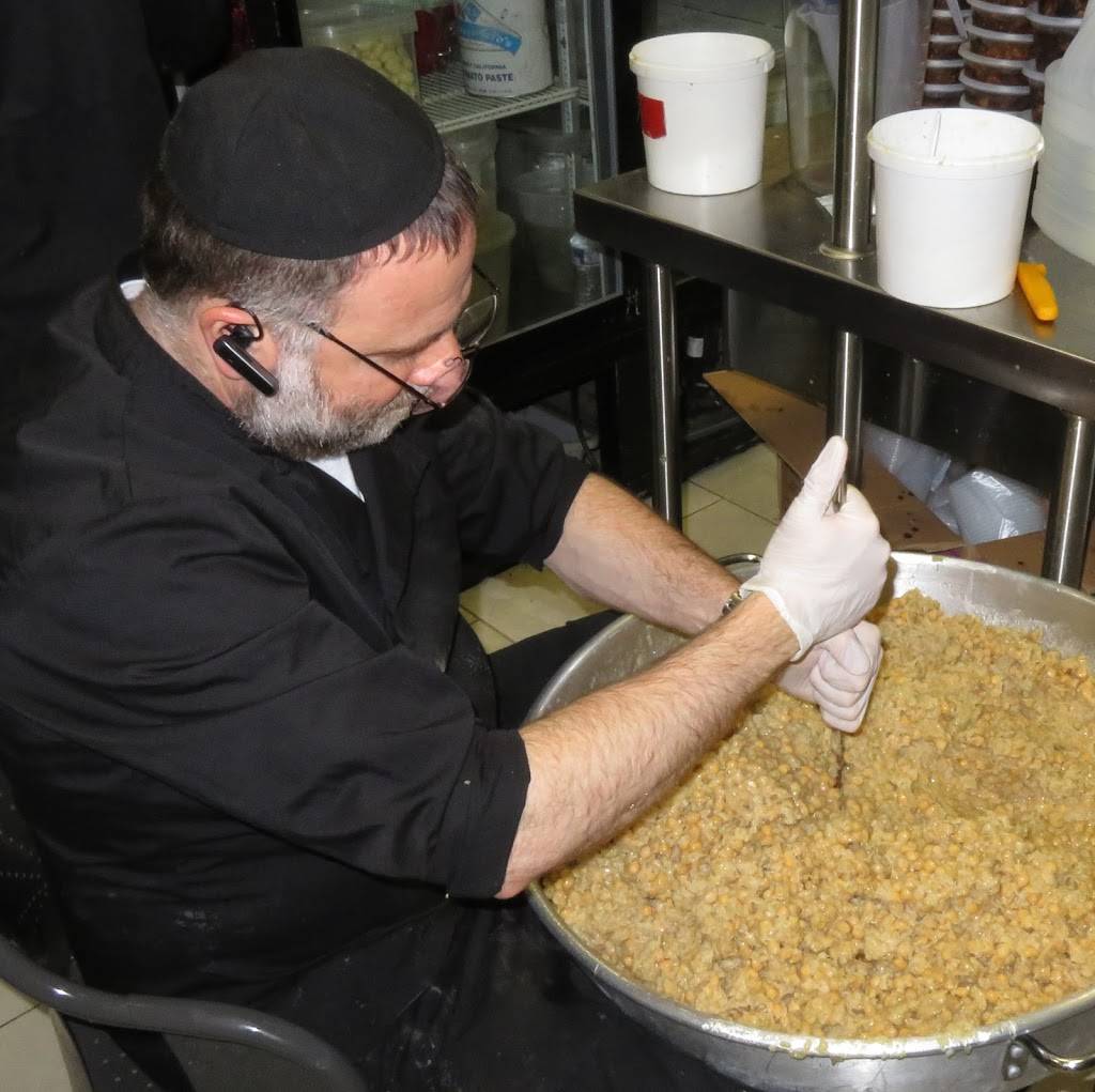 Yanay Dips & Salads | restaurant | 178 NY-59, Monsey, NY 10952, USA | 8454149099 OR +1 845-414-9099