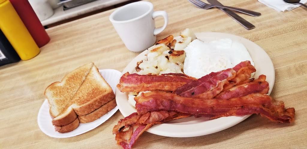 The New White Steamer | restaurant | 21 E Main St, Washington, IN 47501, USA | 8122549973 OR +1 812-254-9973