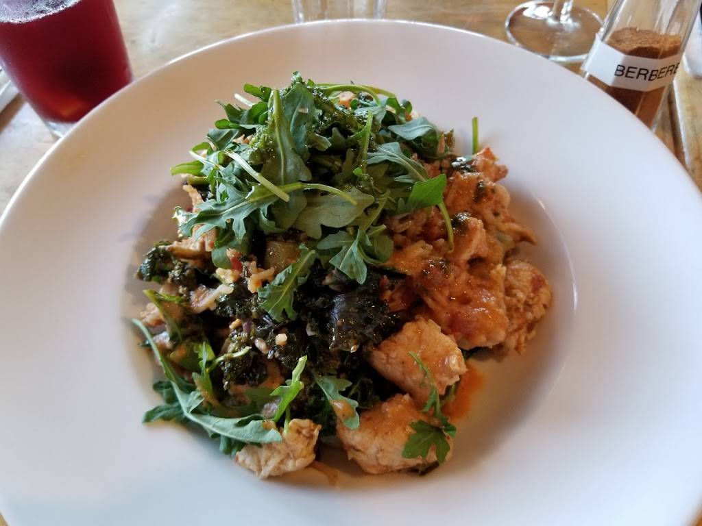 Radio Africa Kitchen | restaurant | 4800 3rd St, San Francisco, CA 94124, USA | 4158269660 OR +1 415-826-9660