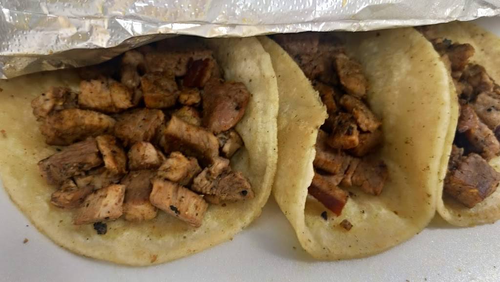 Toro loco tacos y burros percherón | restaurant | 370 E Chandler Blvd, Chandler, AZ 85225, USA | 4804370360 OR +1 480-437-0360