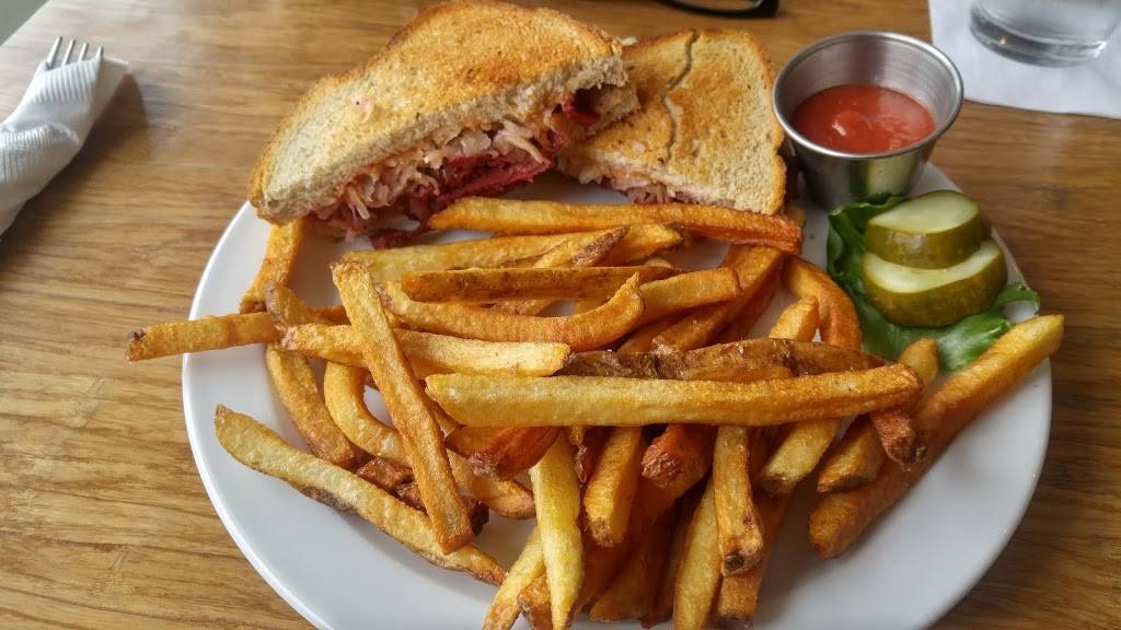 The Dancing Dog Eatery & Juicery | restaurant | 126 W Main St, Urbana, IL 61801, USA | 2175521344 OR +1 217-552-1344