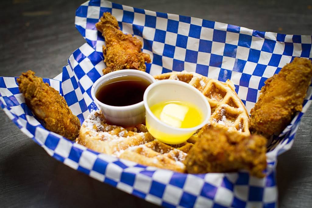 Waynes Wings | restaurant | 4453 Walzem Rd, San Antonio, TX 78218, USA | 2103003891 OR +1 210-300-3891