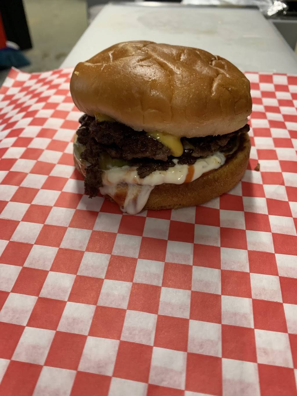 The Drive In | restaurant | 561 E Tom T Hall Blvd, Olive Hill, KY 41164, USA | 6063152025 OR +1 606-315-2025