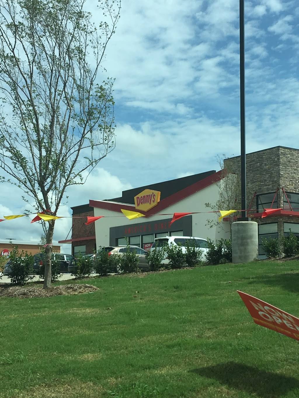 Dennys | restaurant | 3720 E Broad St, Mansfield, TX 76063, USA | 8174731519 OR +1 817-473-1519