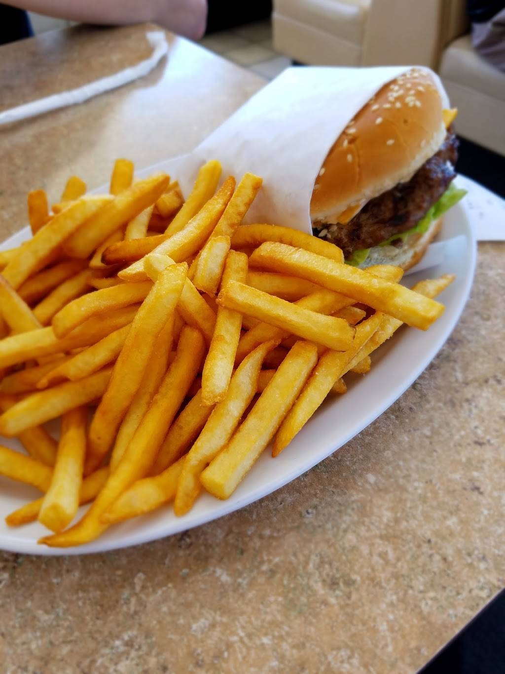 Orcutt Burgers | restaurant | 1771 W Grand Ave, Grover Beach, CA 93433, USA | 8054899801 OR +1 805-489-9801