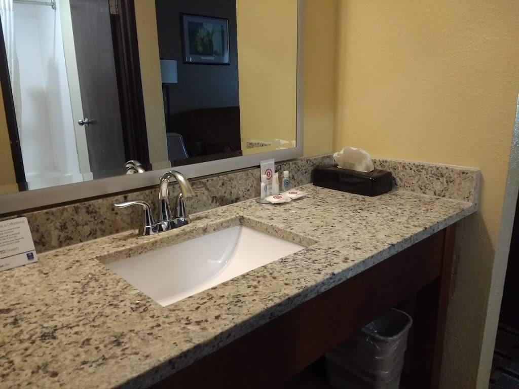 Comfort Inn & Suites | restaurant | 107 Interstate Dr NW, Cleveland, TN 37312, USA | 4232440138 OR +1 423-244-0138