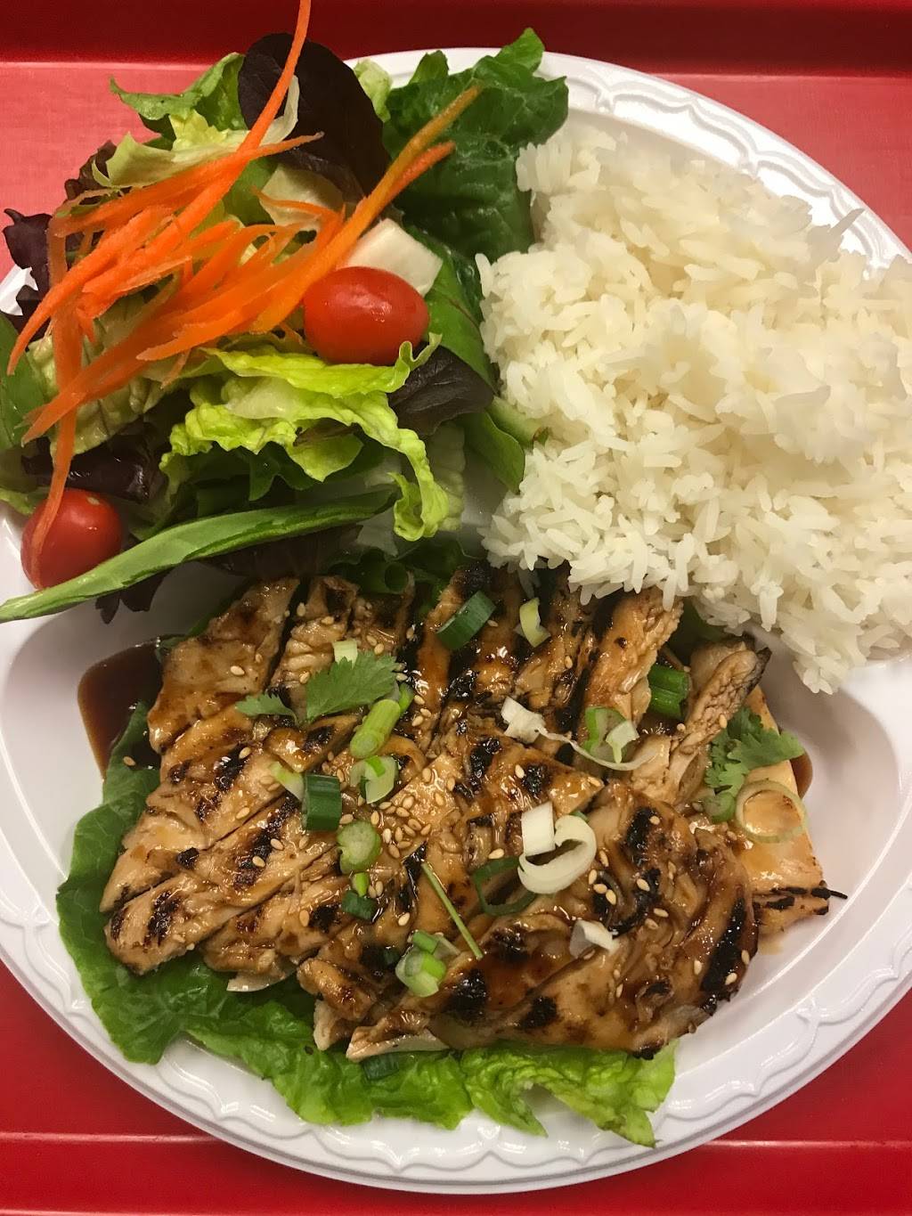 Box Thai Street Food | restaurant | 16851 Victory Blvd, Lake Balboa, CA 91406, USA | 8183876134 OR +1 818-387-6134