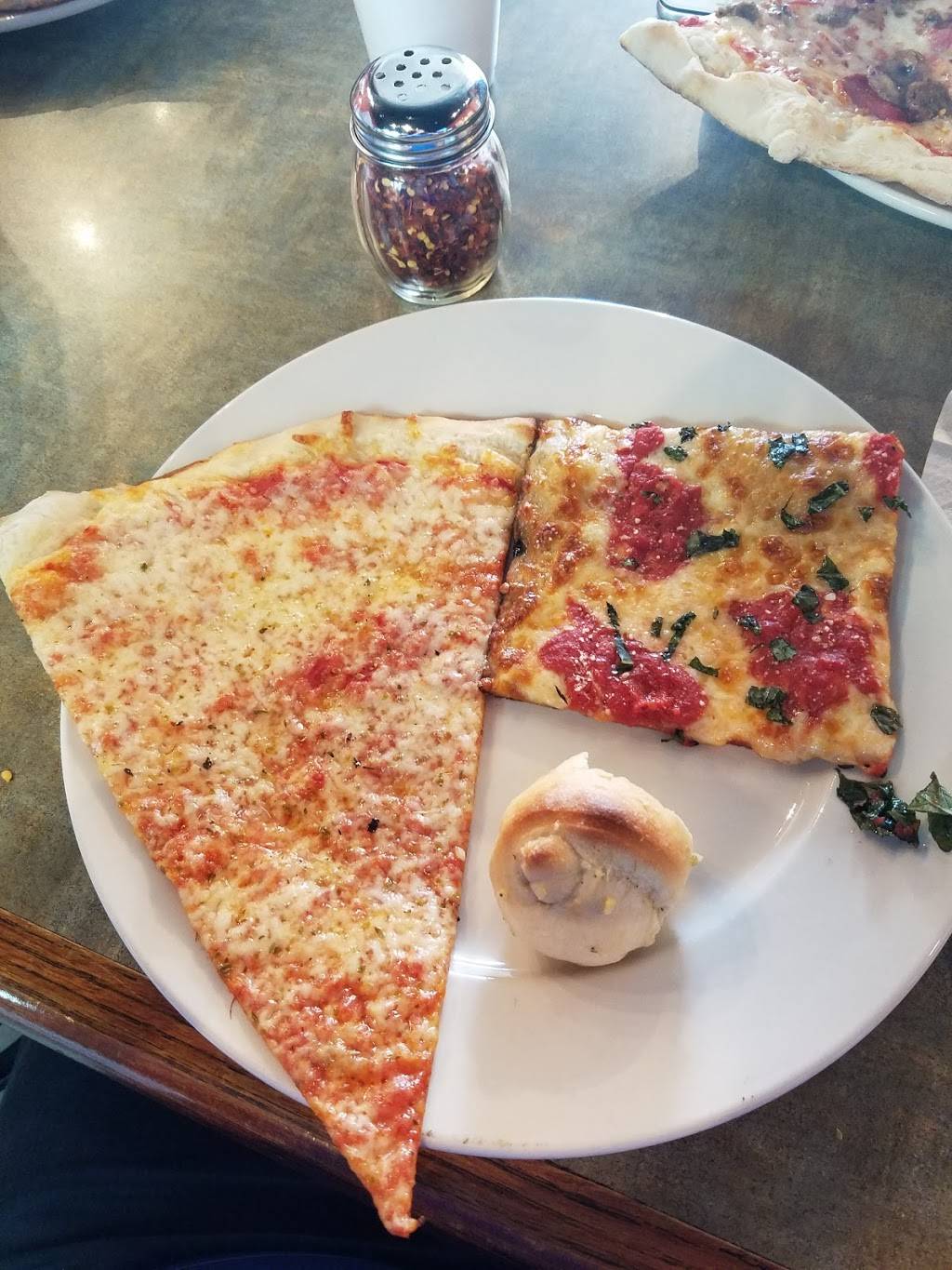 Peri Brothers Pizza | restaurant | 7321 Six Forks Rd, Raleigh, NC 27615, USA | 9198446692 OR +1 919-844-6692