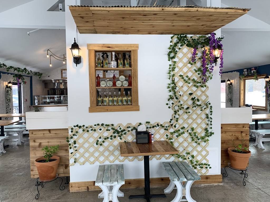 Taste Greek Street Food | restaurant | 645 N Cass Ave, Westmont, IL 60559, USA | 6305417152 OR +1 630-541-7152