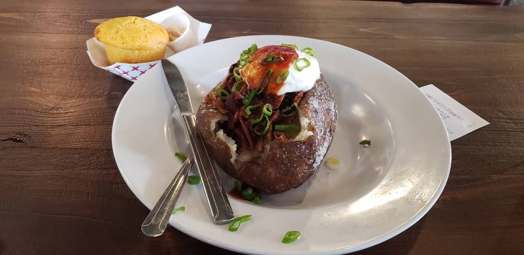 Armadillo Willys BBQ | restaurant | 878 Blossom Hill Rd, San Jose, CA 95123, USA | 4082247427 OR +1 408-224-7427