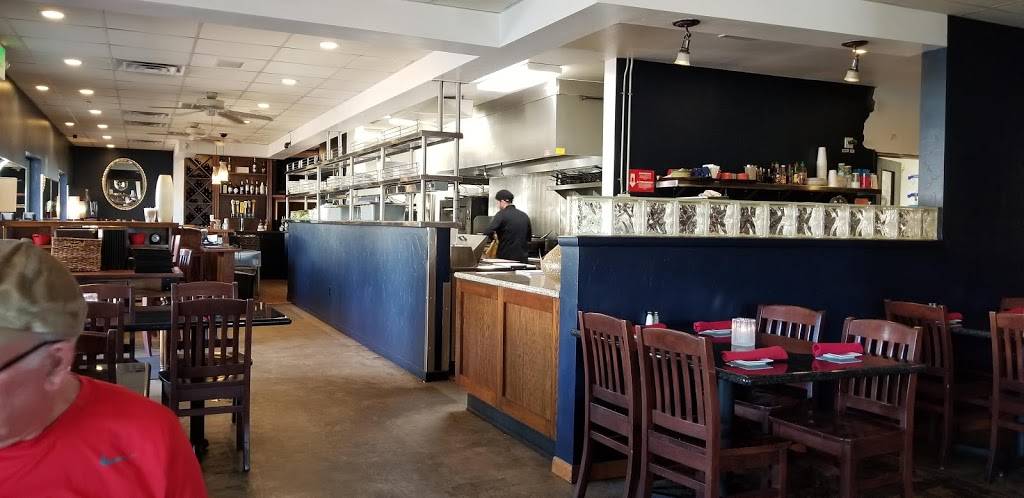 Karline’s Restaurant And Bar | restaurant | 1100 Center St, Redding, CA 96001, USA | 5302447663 OR +1 530-244-7663