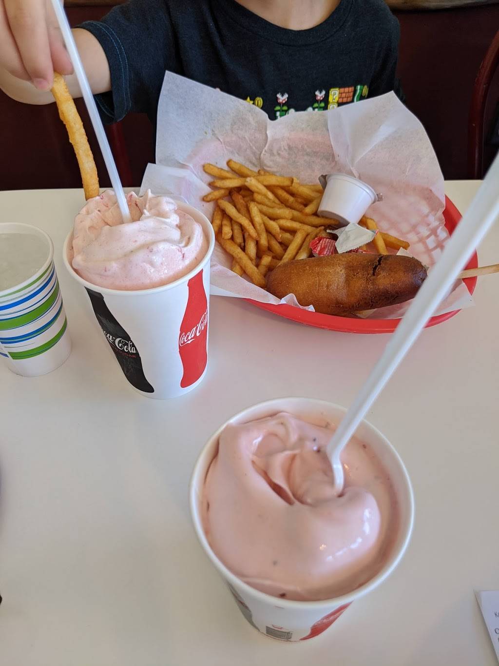 Dicks Burger Shack | restaurant | 235 E Center St, Kamas, UT 84036, USA | 4357834312 OR +1 435-783-4312