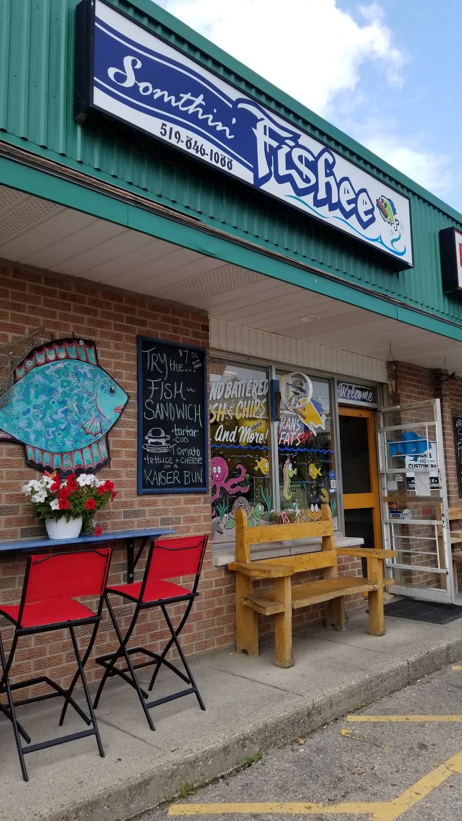 Somthin Fishee | restaurant | 16 E Mill St, Elora, ON N0B 1S0, Canada | 5198461088 OR +1 519-846-1088