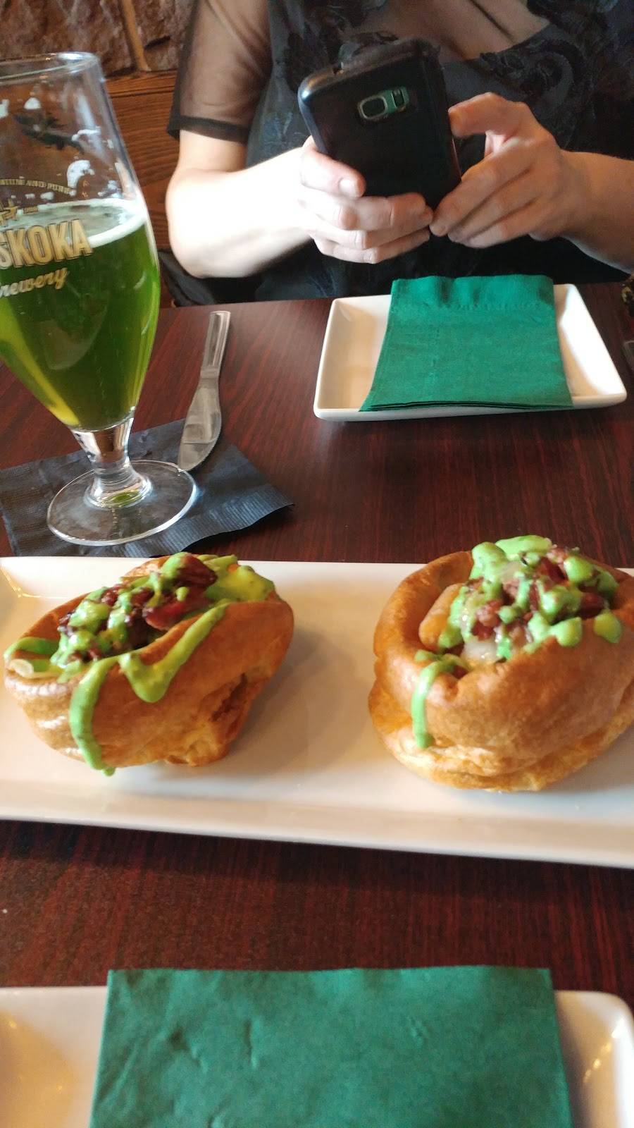 The Aging Oak | restaurant | 3 Queen St E, Cambridge, ON N3C 2A7, Canada | 5192607000 OR +1 519-260-7000