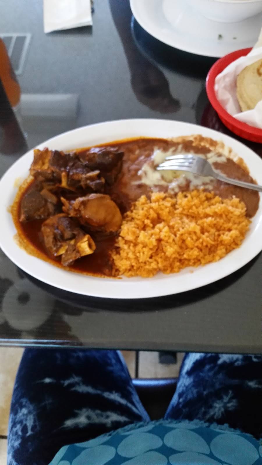 Little Caesars Pizza | meal takeaway | 2912 McCall Ave, Selma, CA 93662, USA | 5598918100 OR +1 559-891-8100