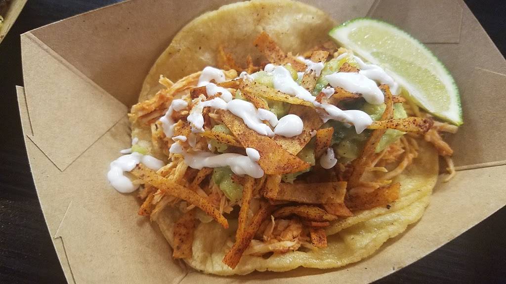 Boss Man Tacos | restaurant | 8845 Indianapolis Blvd, Highland, IN 46322, USA | 2195139046 OR +1 219-513-9046