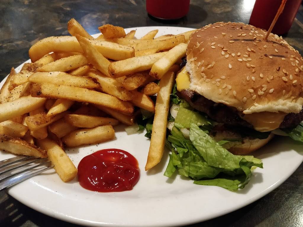 Digbys Restaurant - Kanata | restaurant | 300 Earl Grey Dr, Kanata, ON K2T 1B6, Canada | 6135999800 OR +1 613-599-9800