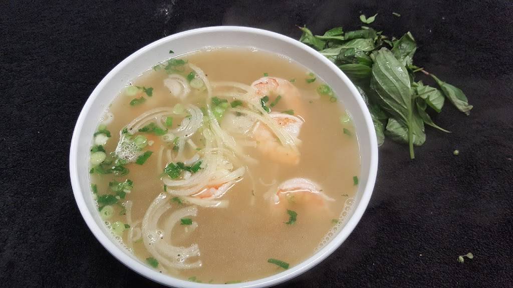 Pho Viez | restaurant | 3971 S Main St, Mineral Ridge, OH 44440, USA | 3303490889 OR +1 330-349-0889