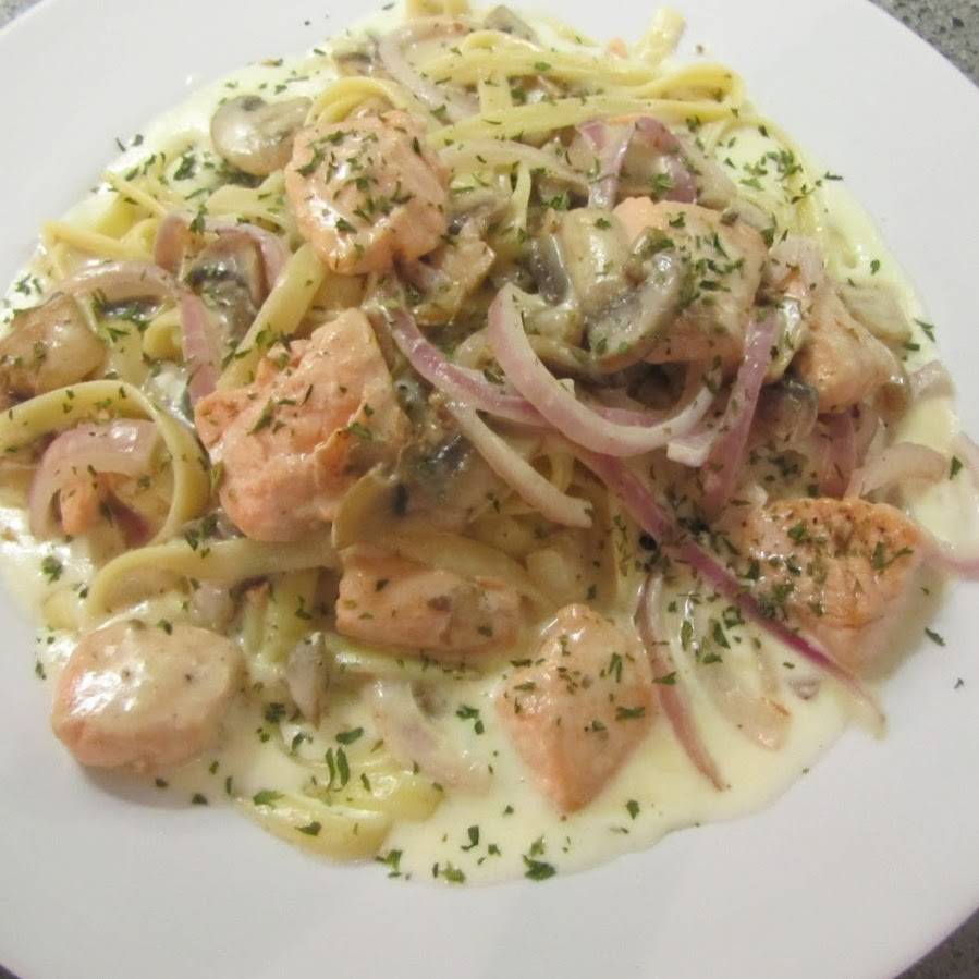 Palace Cafe | restaurant | 2603 Nostrand Ave, Brooklyn, NY 11210, USA | 7183389525 OR +1 718-338-9525