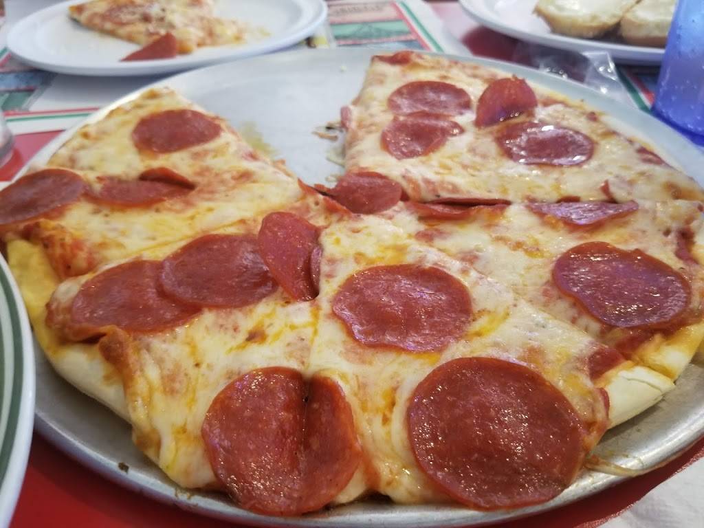 Romas Pizza | meal takeaway | 121 E Bethalto Dr, Bethalto, IL 62010, USA | 6183775800 OR +1 618-377-5800