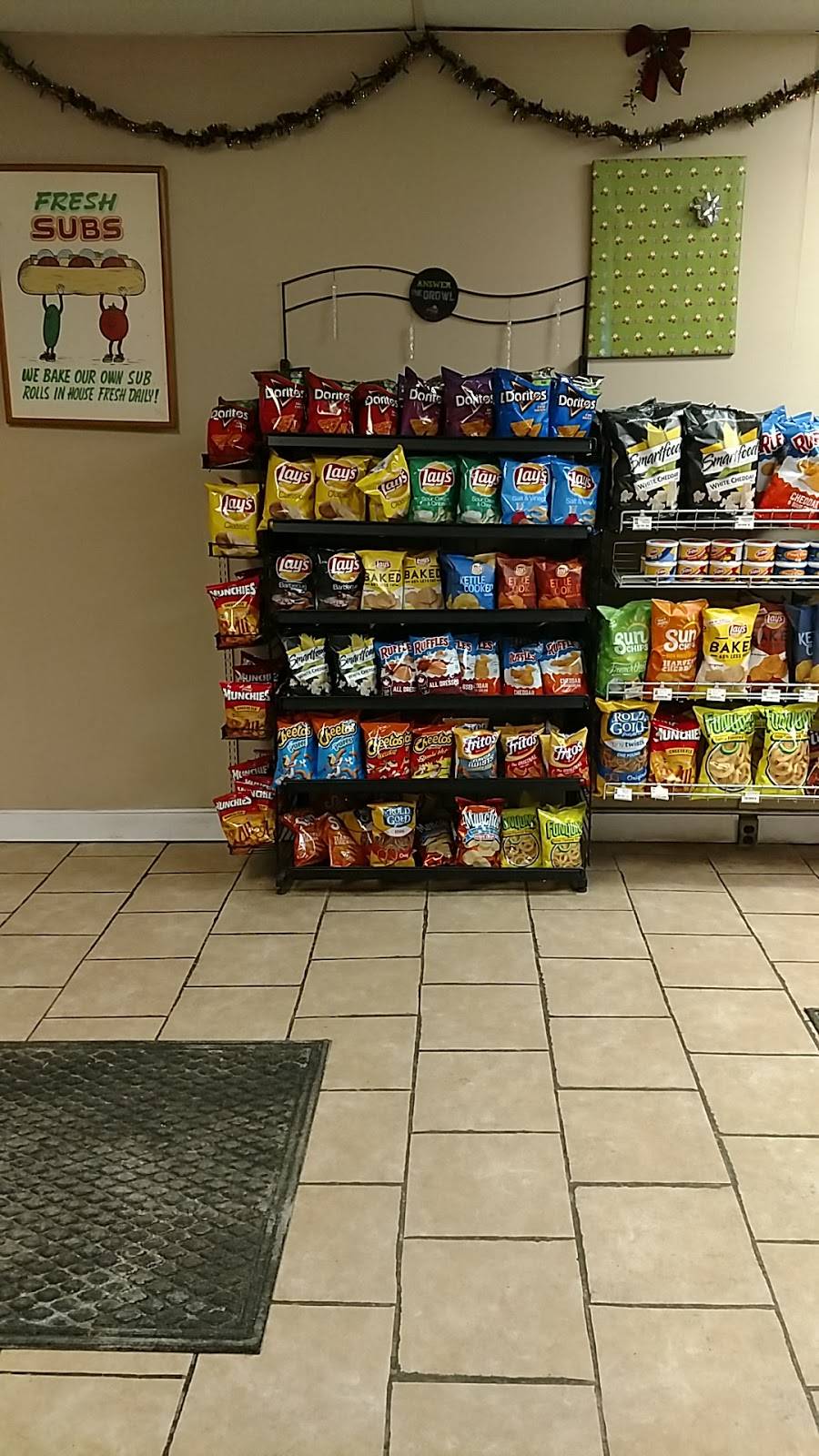 Papa Gambinos Pizzas Subs | meal delivery | 267 State St, Bangor, ME 04401, USA | 2079453511 OR +1 207-945-3511