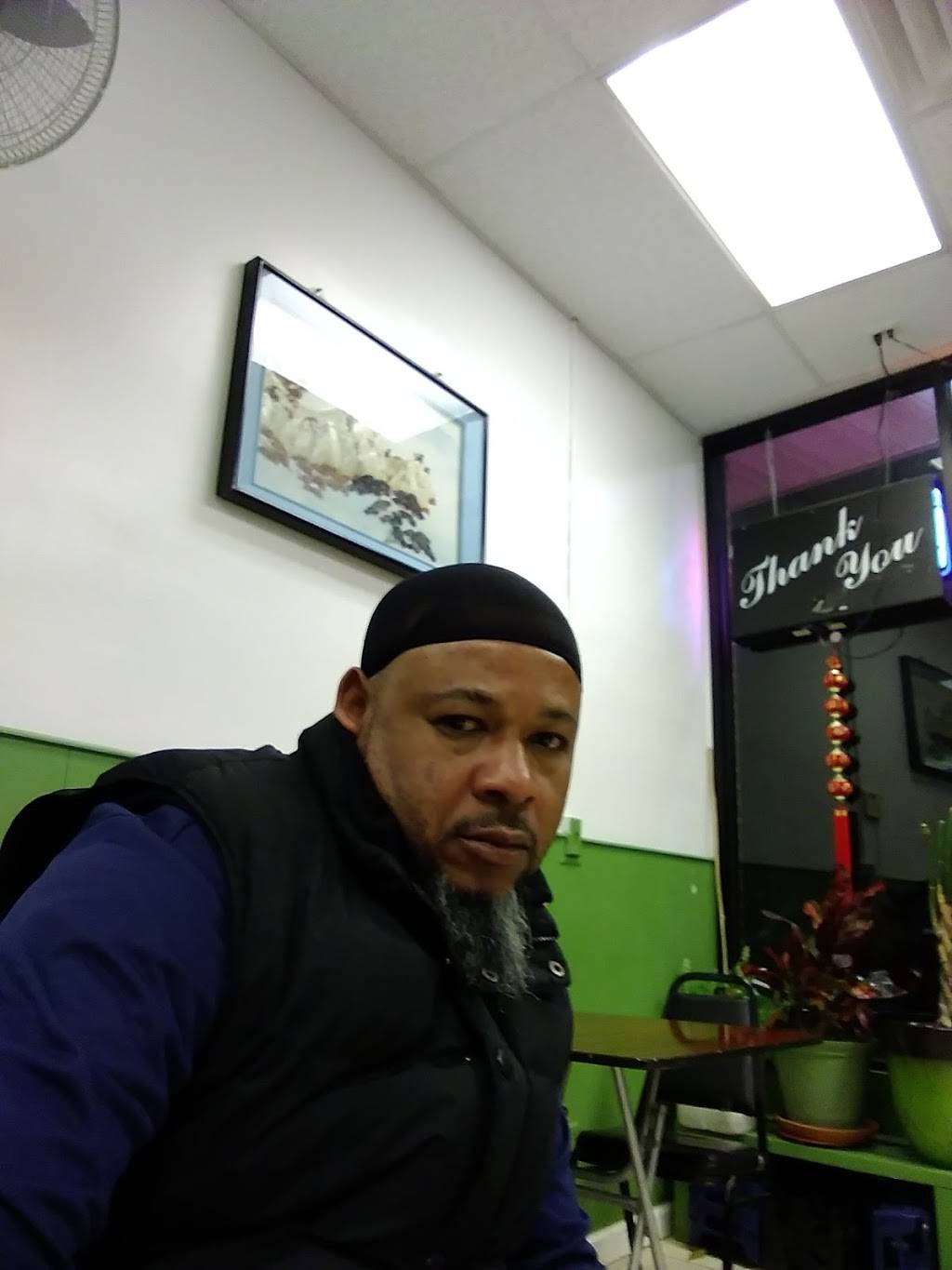 Chins Kitchen | restaurant | 6136 N Kings Hwy, Alexandria, VA 22303, USA | 7037654600 OR +1 703-765-4600